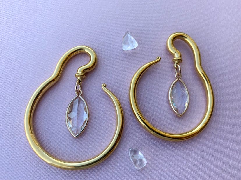 Gold Spiral Hangers With Oval Tear