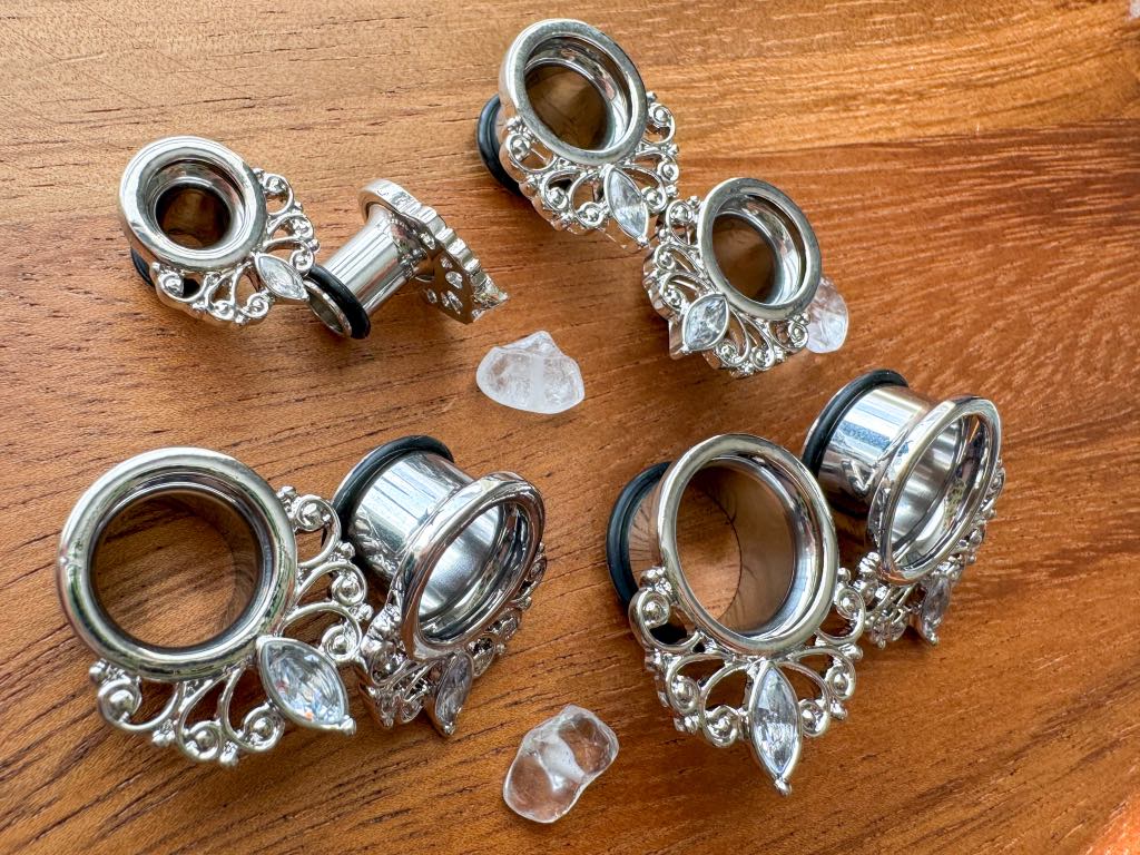 Silver Filigree Gemstone Tunnels