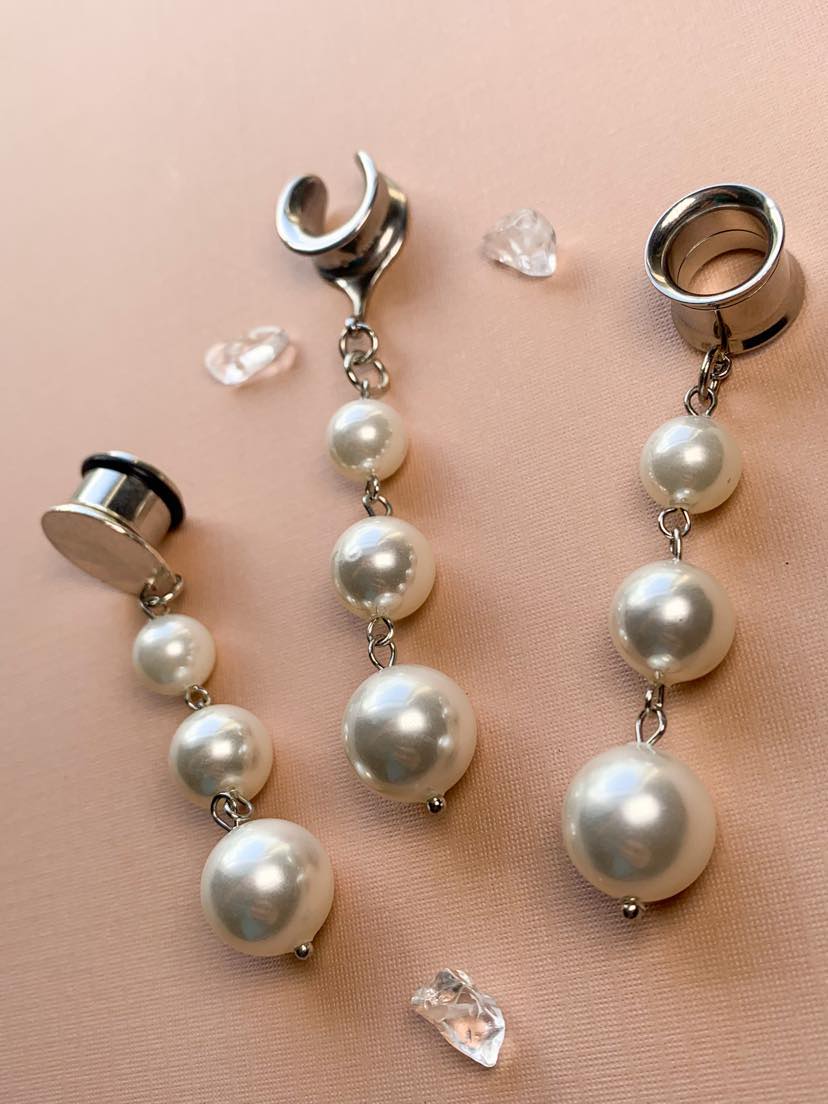 Silver Tone 3-Tier Faux Pearls